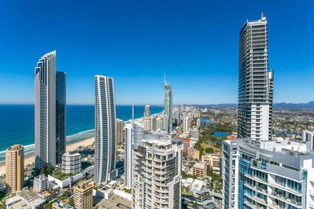 Beach Stay - Ocean & Riverview Resort Chevron Renaissance Central Surfers Paradise Gold Coast Exterior photo